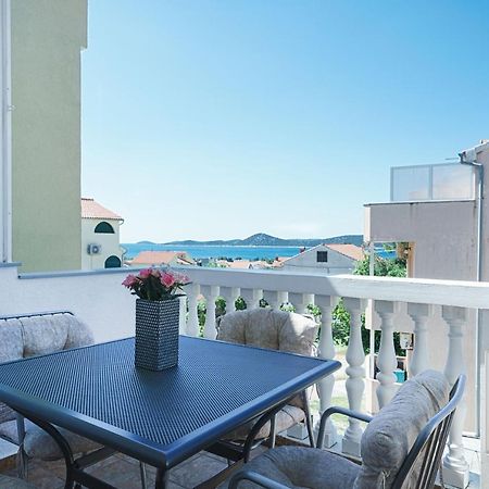 Apartmani Krizanovic Vodice Eksteriør bilde