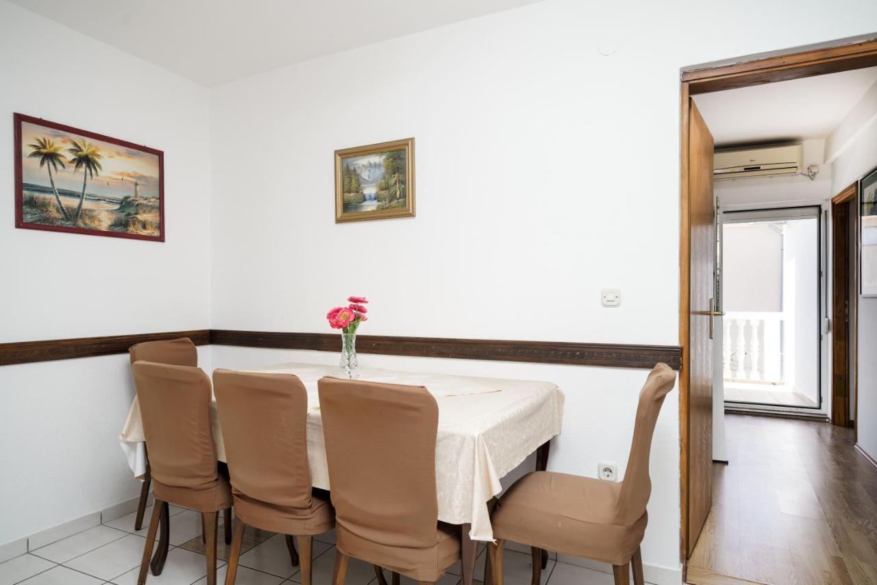 Apartmani Krizanovic Vodice Eksteriør bilde
