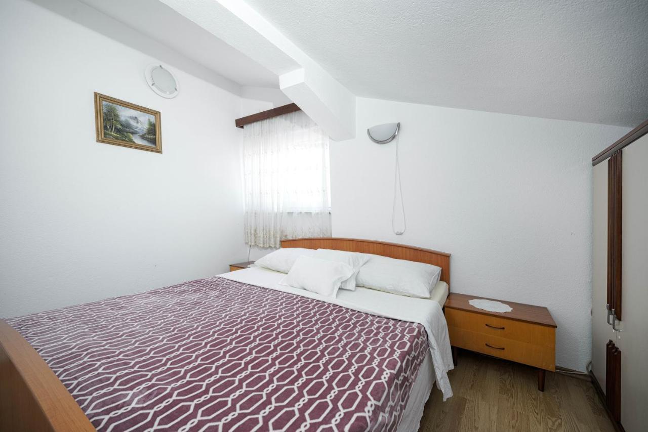 Apartmani Krizanovic Vodice Eksteriør bilde