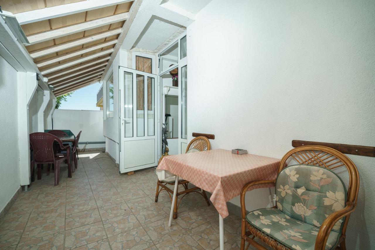 Apartmani Krizanovic Vodice Eksteriør bilde
