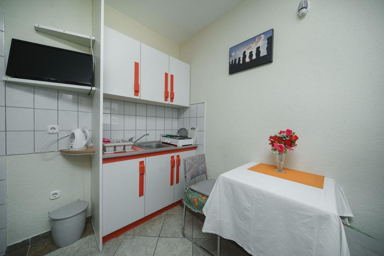Apartmani Krizanovic Vodice Eksteriør bilde