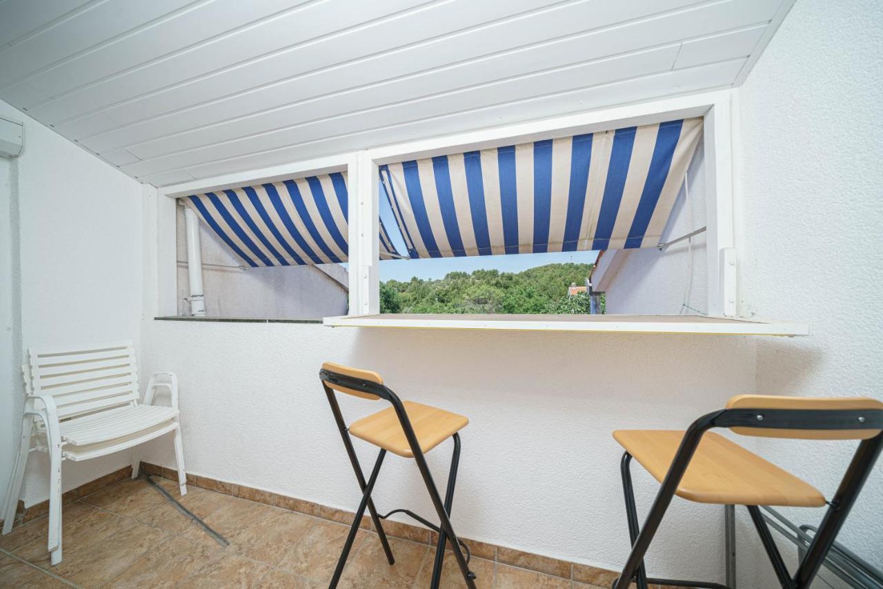 Apartmani Krizanovic Vodice Eksteriør bilde