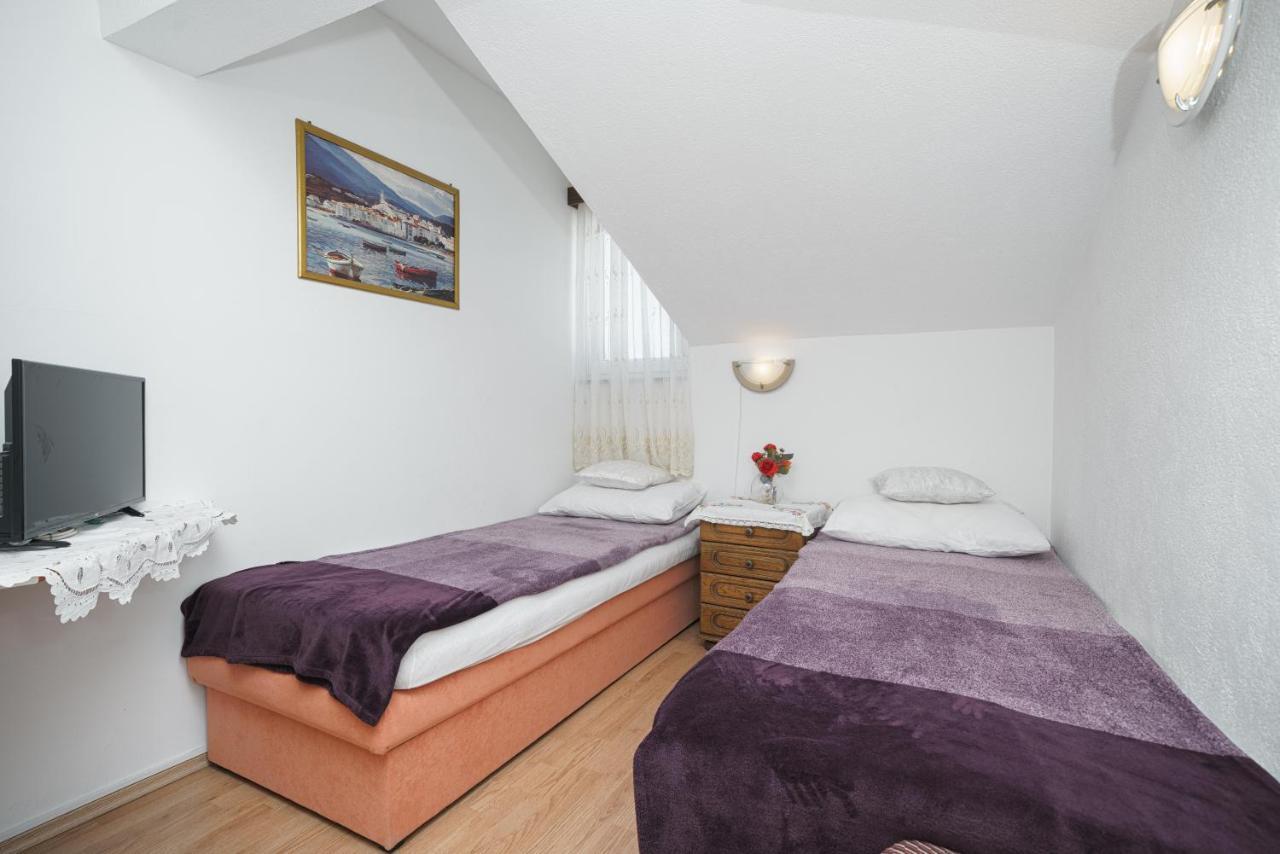 Apartmani Krizanovic Vodice Eksteriør bilde