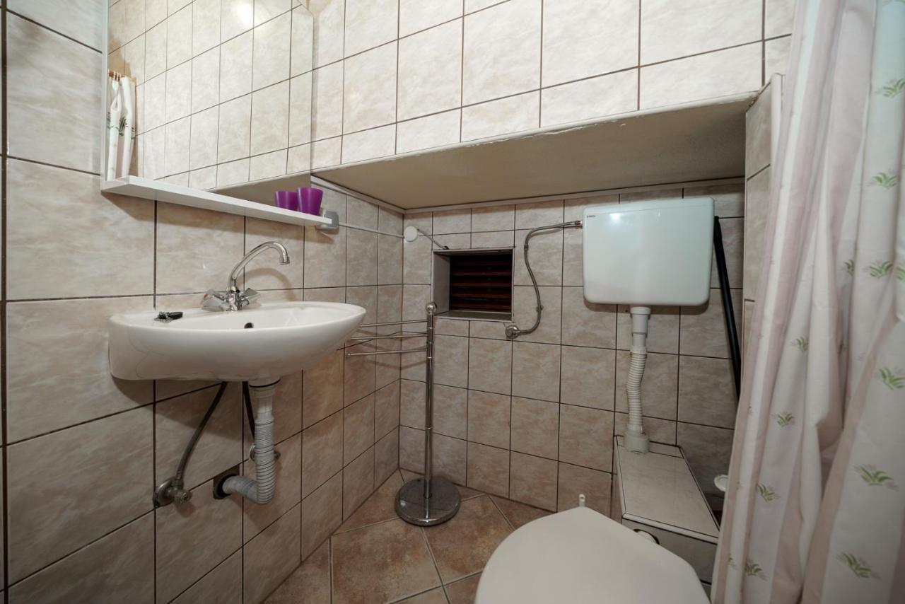 Apartmani Krizanovic Vodice Eksteriør bilde
