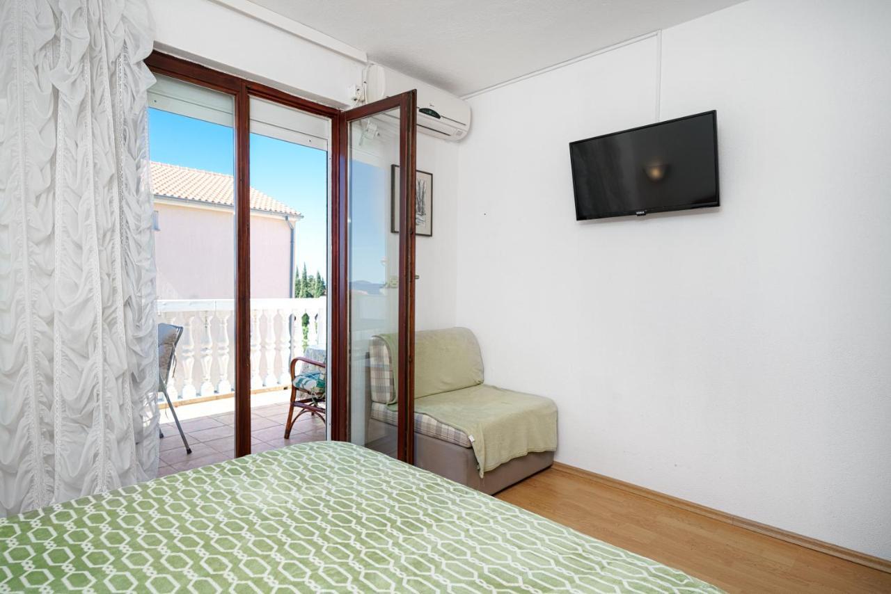 Apartmani Krizanovic Vodice Eksteriør bilde